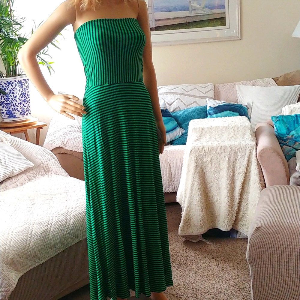 GAP Stretchy strapless striped dress/or skirt Size XS